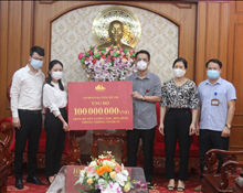 Tập đoàn Hạ tầng đô thị hỗ trợ công tác phòng chống dịch bệnh Covid-19 huyện Lương Sơn